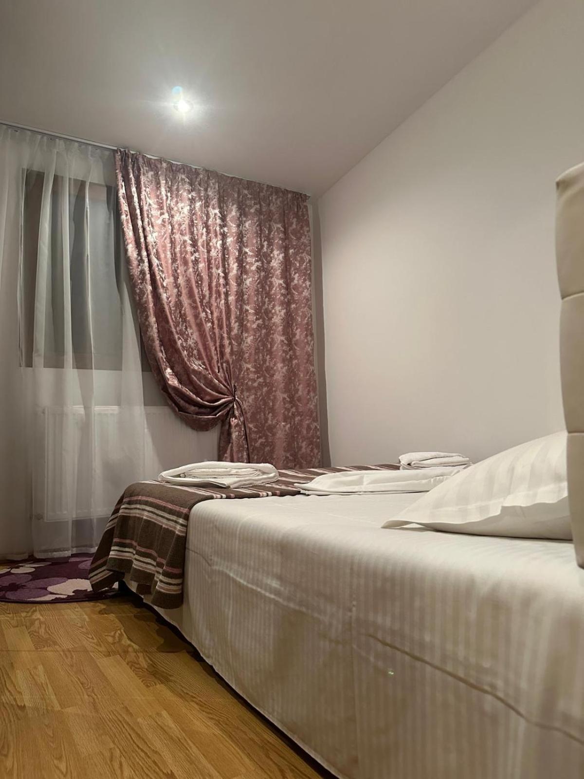 Special Apartment Nadeva Сучава Экстерьер фото