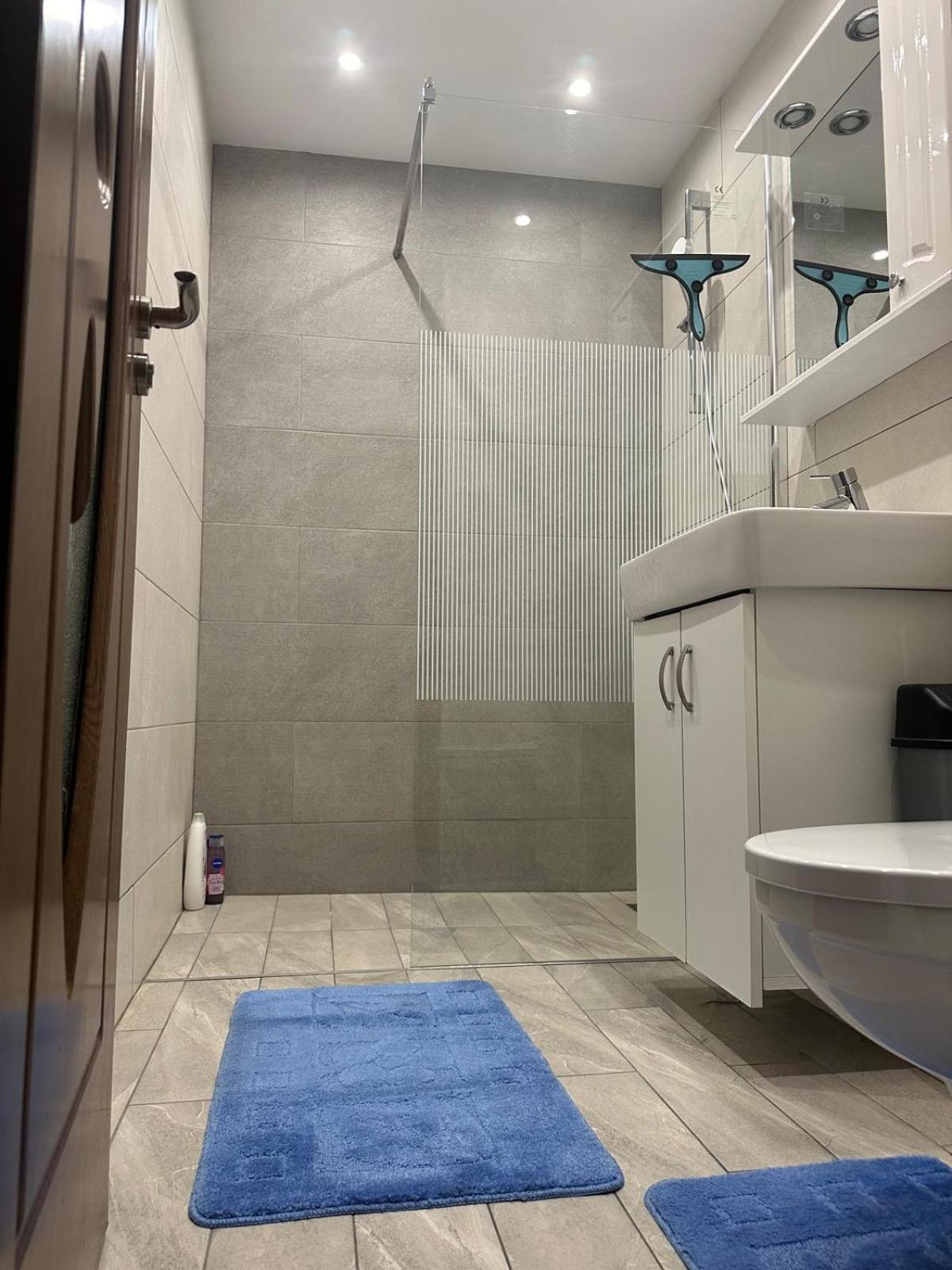 Special Apartment Nadeva Сучава Экстерьер фото